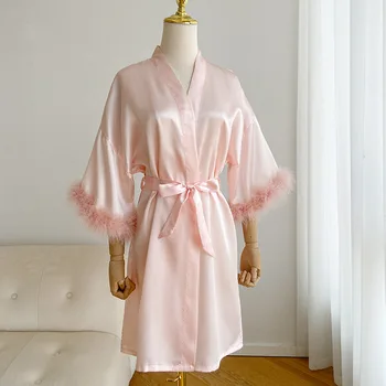 2023 Novo Roupão De Banho Pena De Retalhos Loungewear Casamento Quimono Mulheres Noiva Pijamas De Cetim Curto Camisola Noiva, Dama De Honra Veste