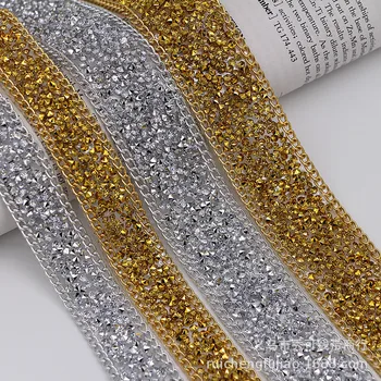 3cm de Costura Guarnição de Cristal Motivo de Strass Strass Hot Fix Fita Aplicador de Fita de Ouro de Pedra de Ferro Na Cadeia de Apliques Para Vestidos